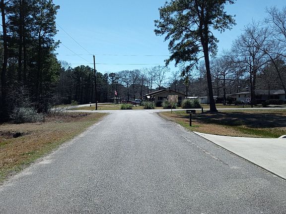 5th image of 11108 Woods Ln
