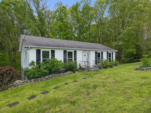 2nd image of 771 Mount Pleasant Rd