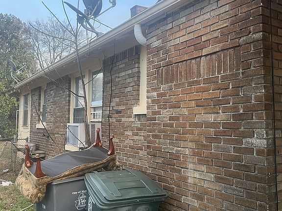 2nd image of 714 Spring St