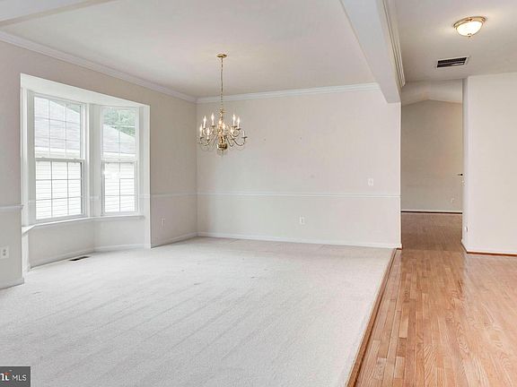 5th image of 17207 Four Seasons Dr