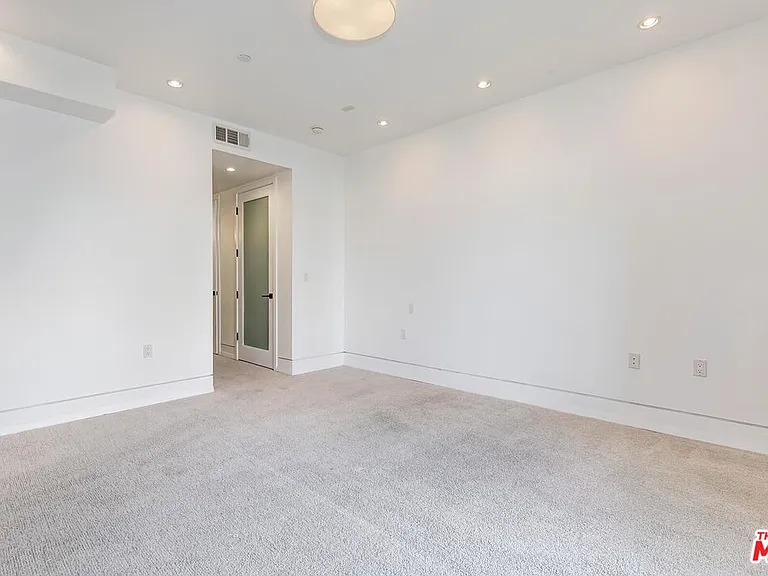 225 S Hamilton Dr #106 — Photo 18