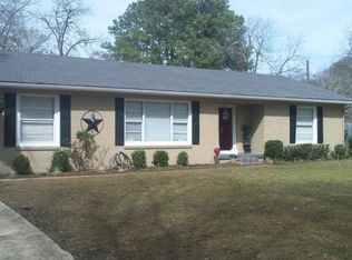 22 Sandy Ln, Palestine, TX 75801