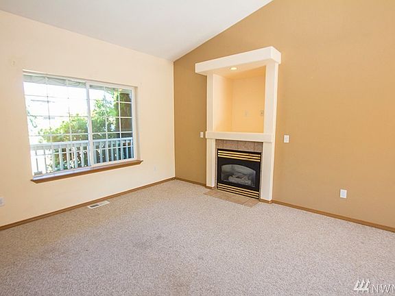 4th image of 20303 86th Avenue Ct E