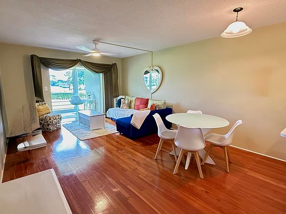 4th image of 2728 N Garden Dr Drive N #214