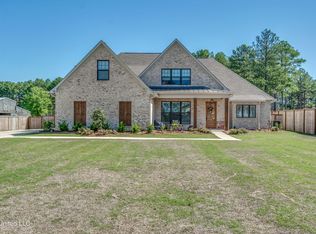 506 Castaway Cir, Brandon, MS 39047