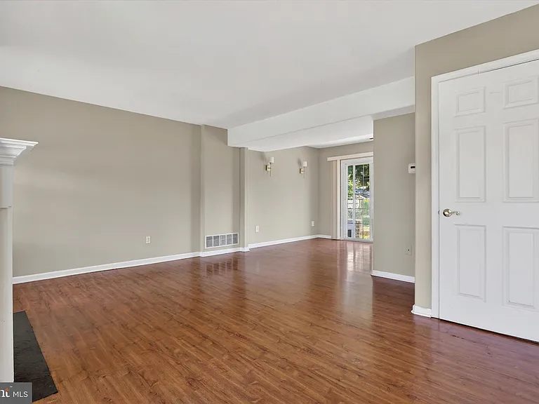 507 S Fairview St — Photo 5