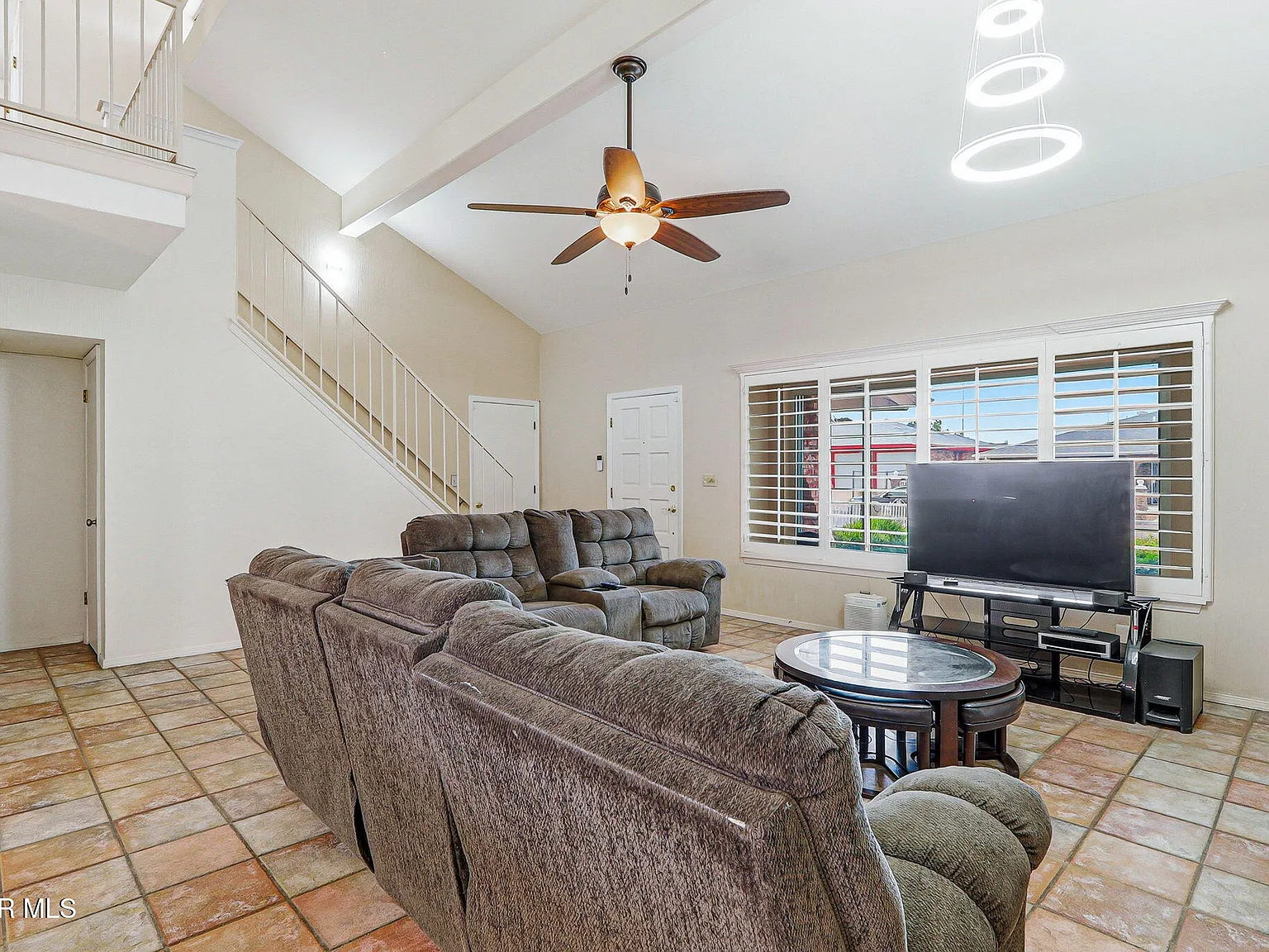 3 bed, 2.0 bath, 2012 sqft, $2,000 — Photo 4