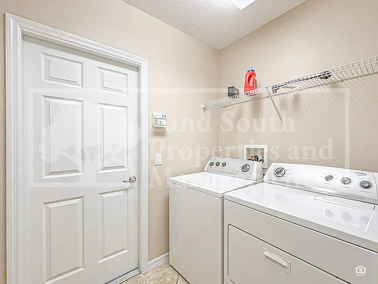 1762 Altavista Cir — Photo 27