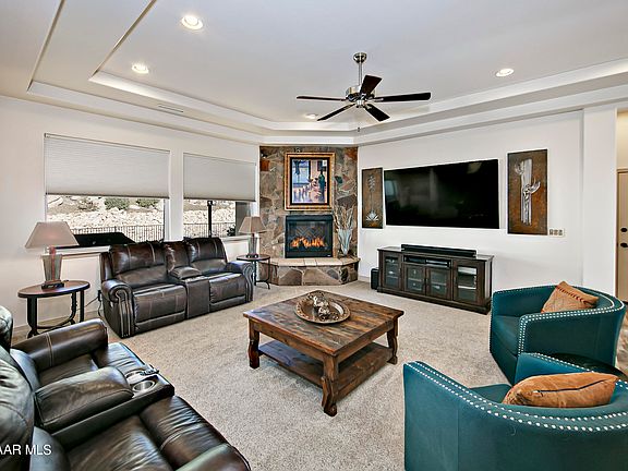 4th image of 1383 Rockwood Dr