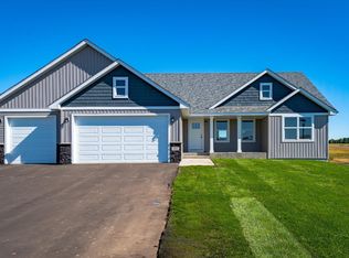 482 Sea Wing Blvd, Prescott, WI 54021