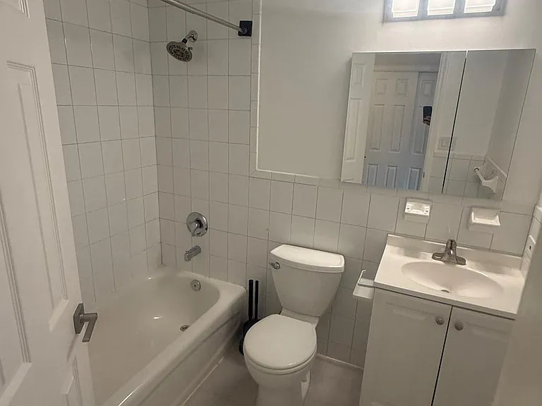 150-80 Goethals Ave #2 — Photo 9