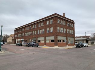 312 N Lawler St #9, Mitchell, SD 57301
