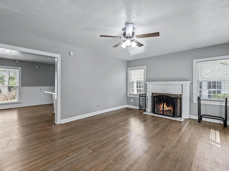3624 Winston Rd — Photo 3