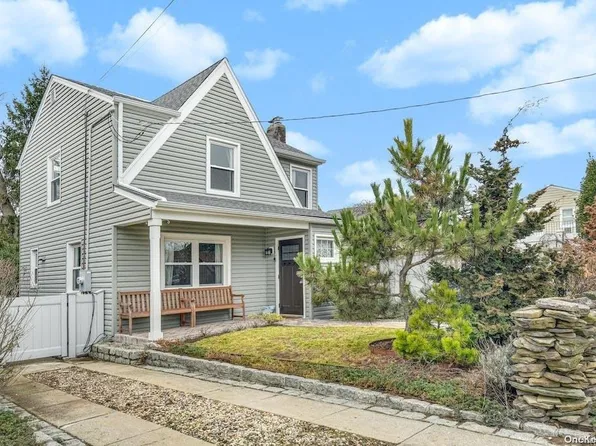 47 Arthur Avenue, Lynbrook, NY 11563