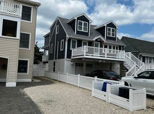7 E 14th St, Brant Beach, NJ 08008