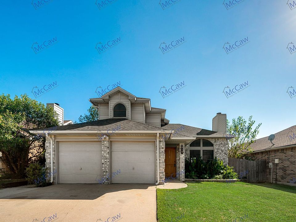 1st image of 212 Cutting Horse Ln