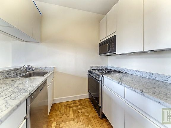 4th image of 418 E 59th St APT 17A