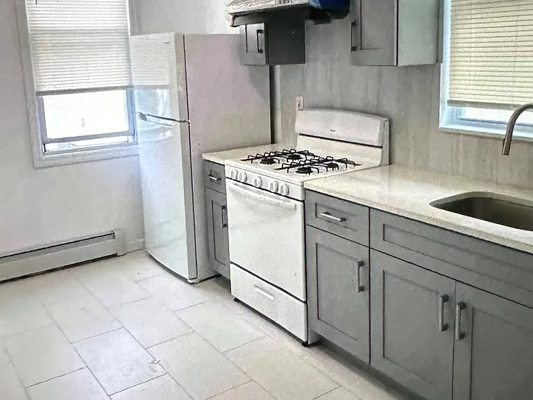 13-18 126th St #2F — Photo 1