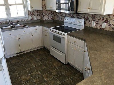 3rd image of 206 Sunridge Ln