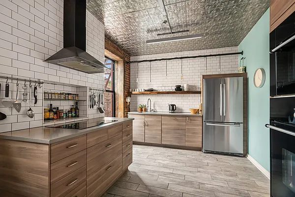 Sold by Compass | media 14