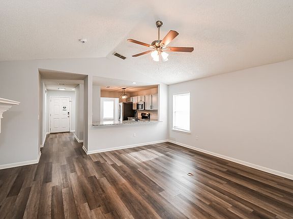 5th image of 8030 Welbeck Ln
