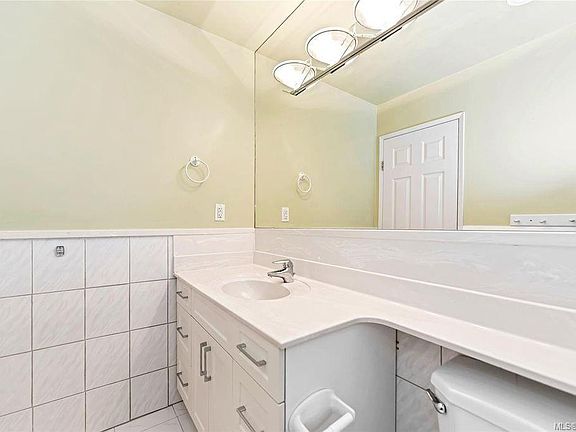 5th image of 1945 Lisnoe Ave #4