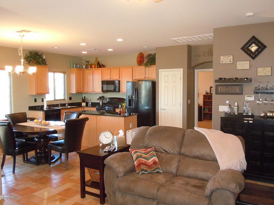 1st image of 8414 W Calle Moheda