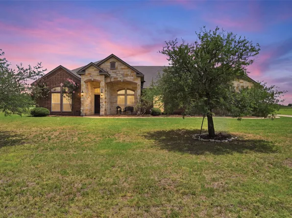 845 W County Line Rd E #E, West, TX 76691
