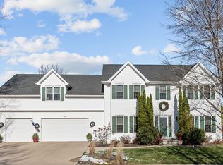 208 Carrington Ln, Appleton, WI 54913