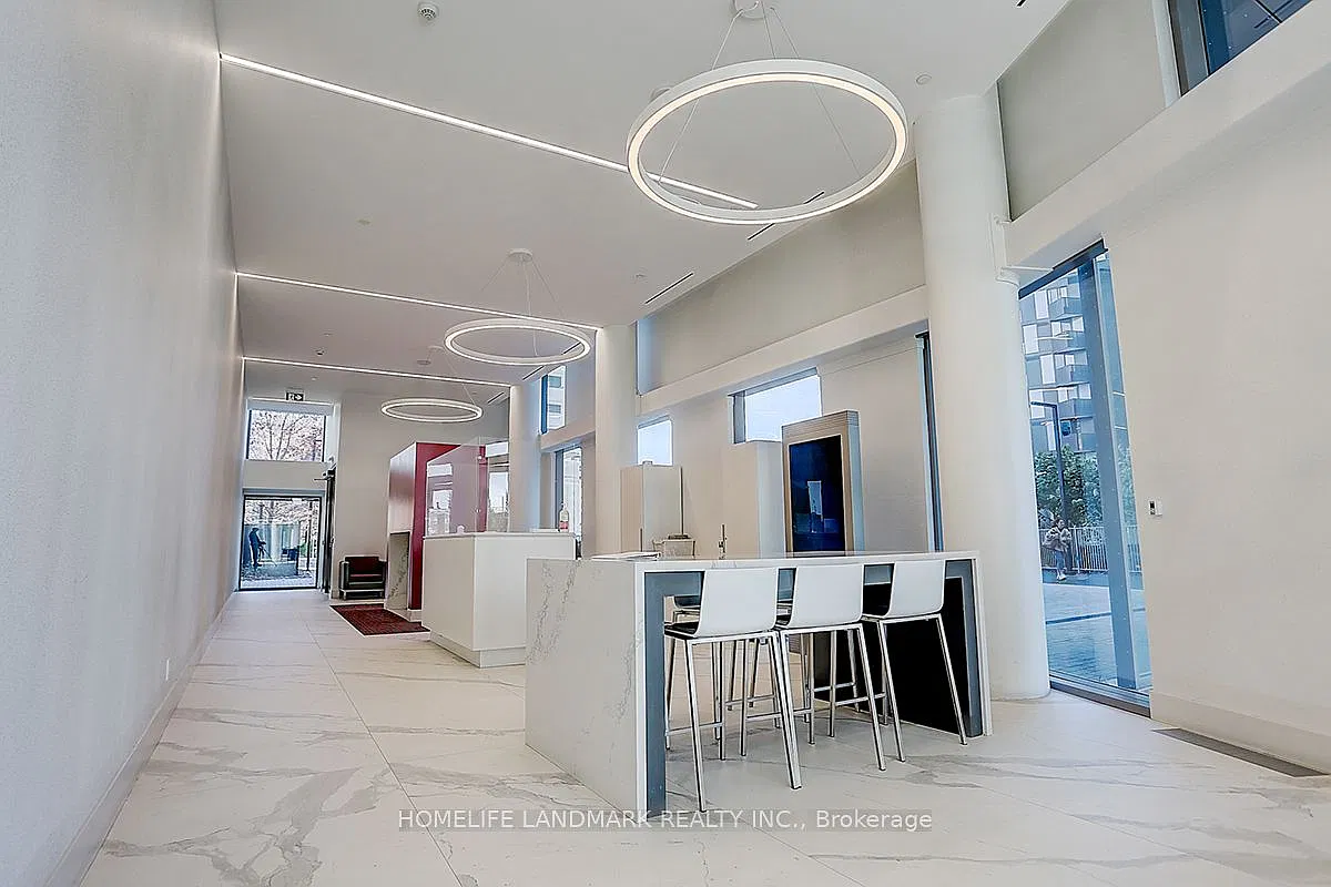 2 bed, $2,000 — Photo 2