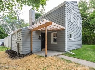 5708 Clover Ln, Greendale, WI 53129