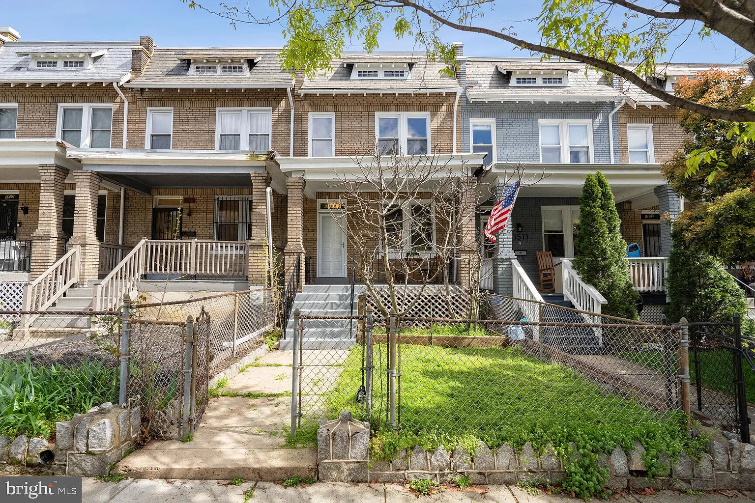 1513 Trinidad Ave NE photo 1