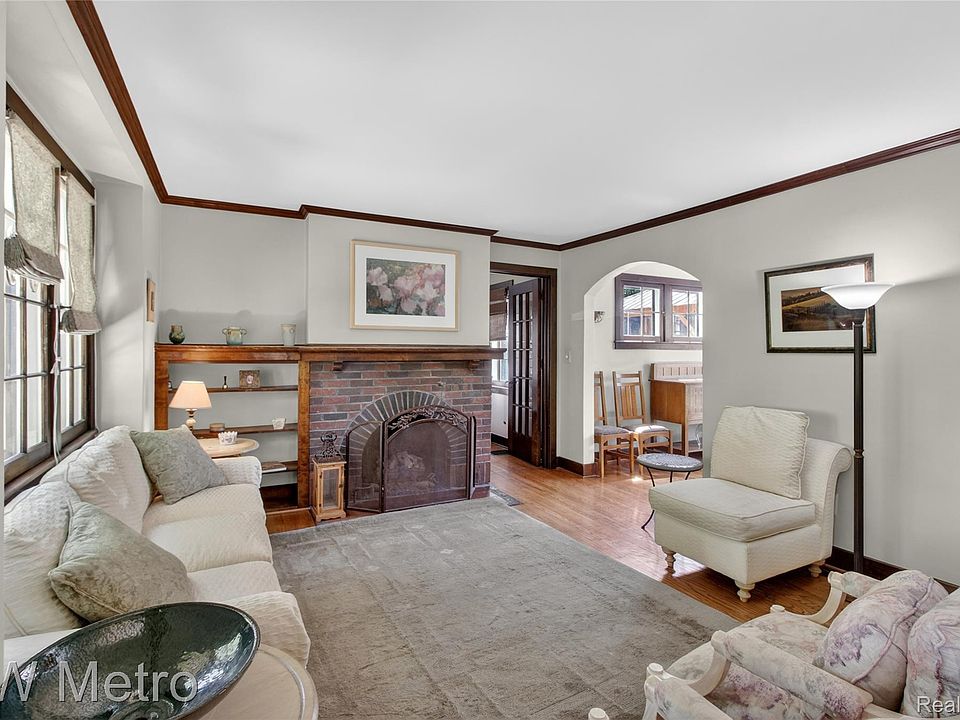 1823 W Houstonia Ave, photo 2