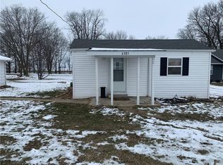 6385 S Route 48, Boody, IL 62514