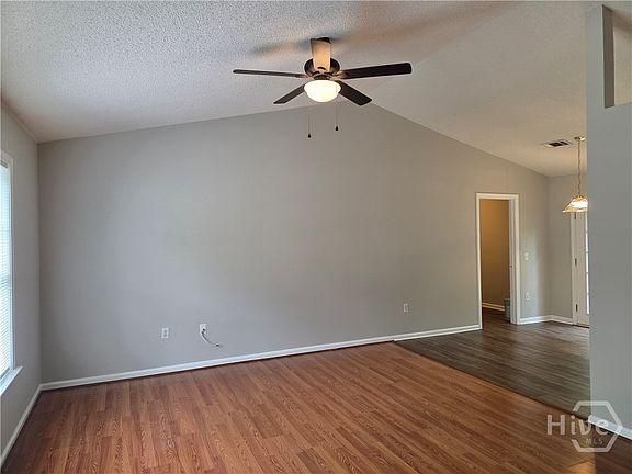 2nd image of 200 Deer Rd
