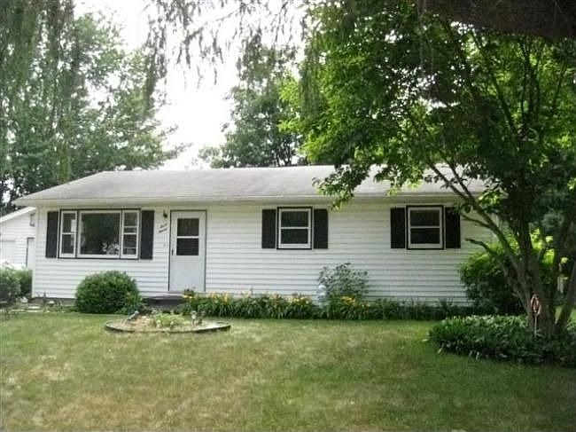 1st image of 711 Kenwood Cir