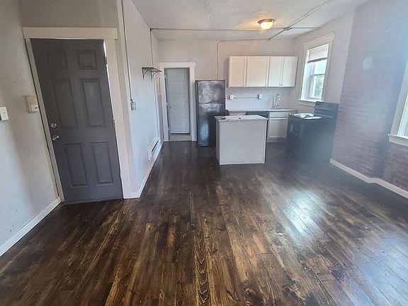 5th image of 225 S Millvale Ave APT 10