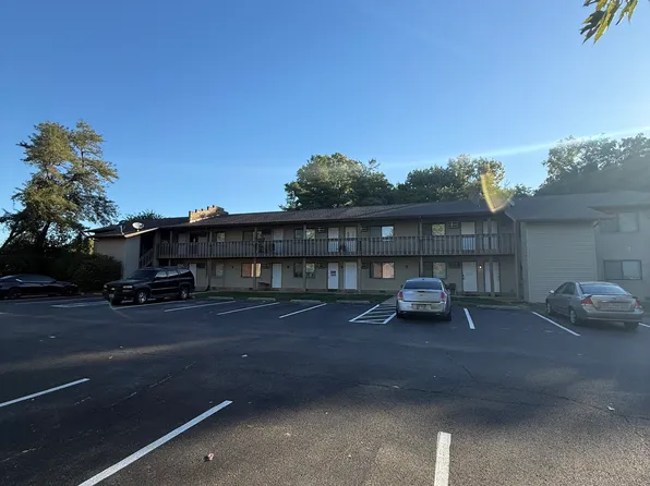 1953 Ramada Blvd APT 15, Collinsville, IL 62234