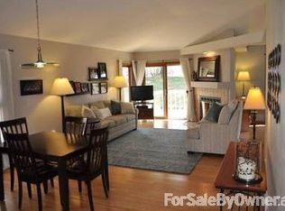 1607 Stardust Dr, Waukesha, WI 53186
