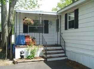 19 Hawthorne Rd, North Hampton, NH 03862