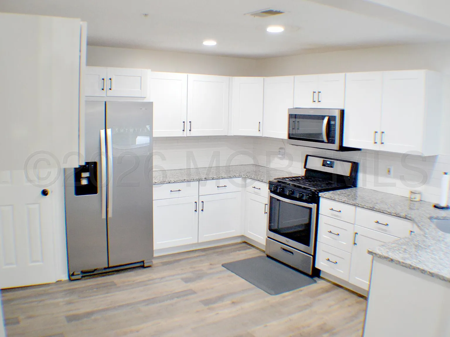 2 bed, 1.5 bath, 1409 sqft, $2,900 — Photo 2