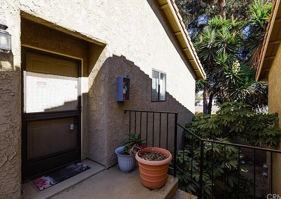 1st image of 310 W Santa Barbara St #76