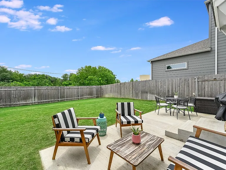 15109 Casbah Dr — Photo 23