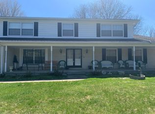 22661 Timberline Dr, Southfield, MI 48033