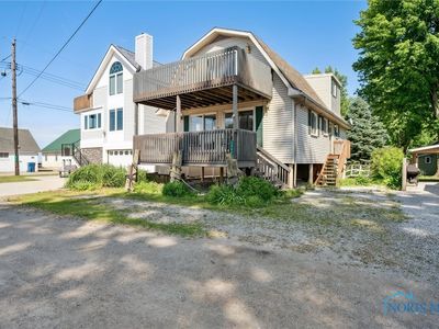 6807 N Pearl Ave, Oak Harbor, OH, 43449