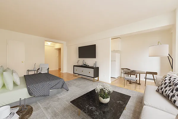 Rented by Brown Harris Stevens | media 6