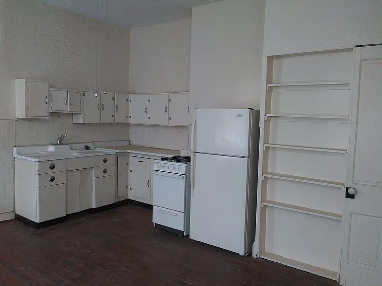 2232 Ravine St #1 — Photo 4