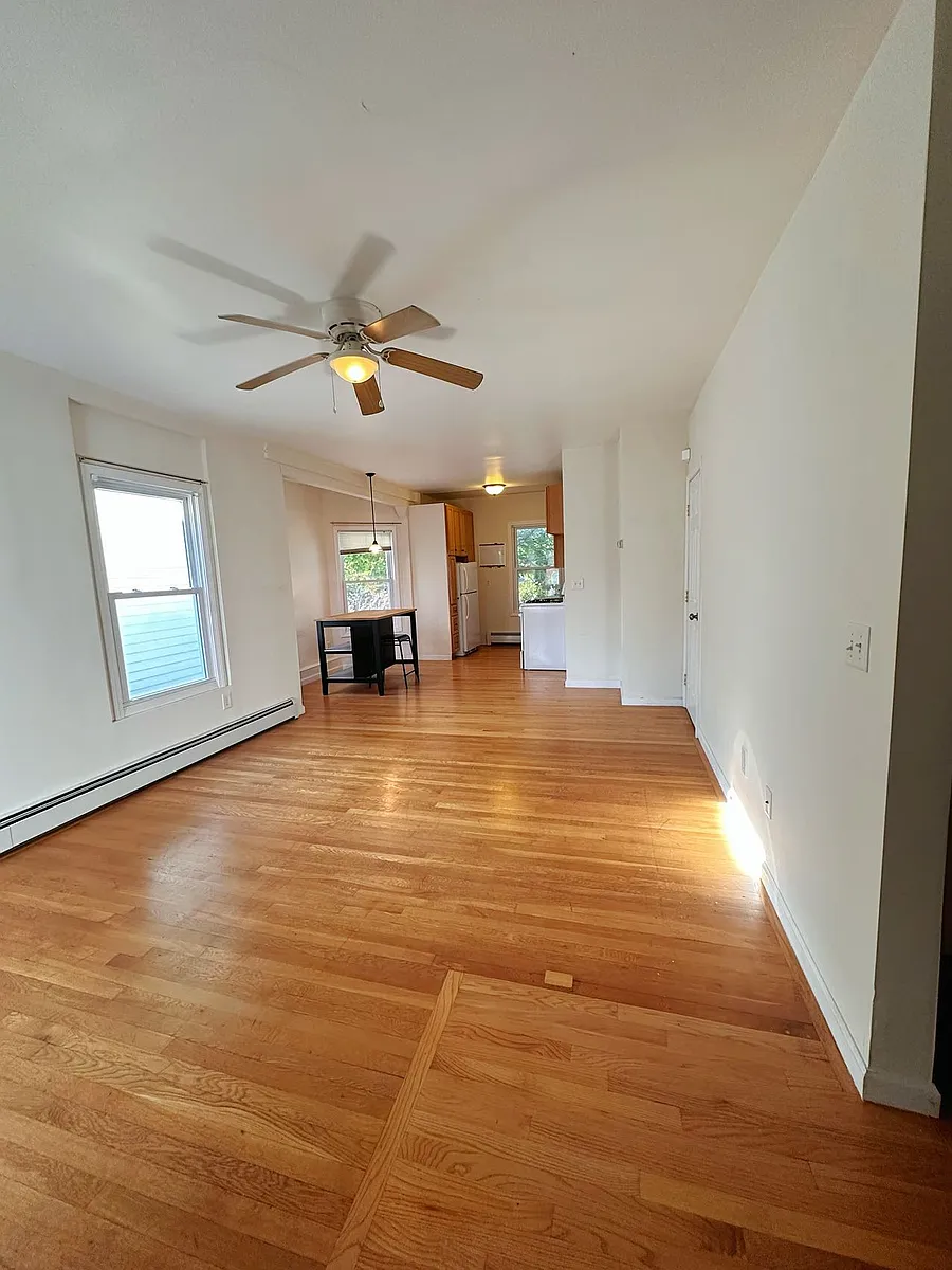 Building Photo - 18 Eld St #2A