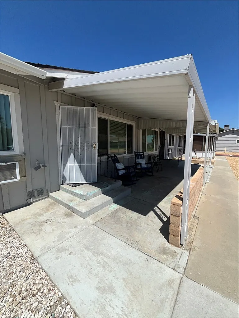 2 bed, 1.5 bath, 800 sqft, $1,750 — Photo 4