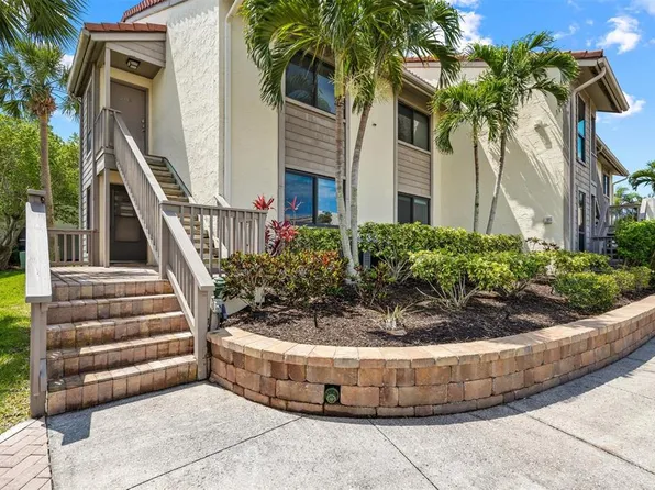 6202 Midnight Pass Rd APT 201, Sarasota, FL 34242